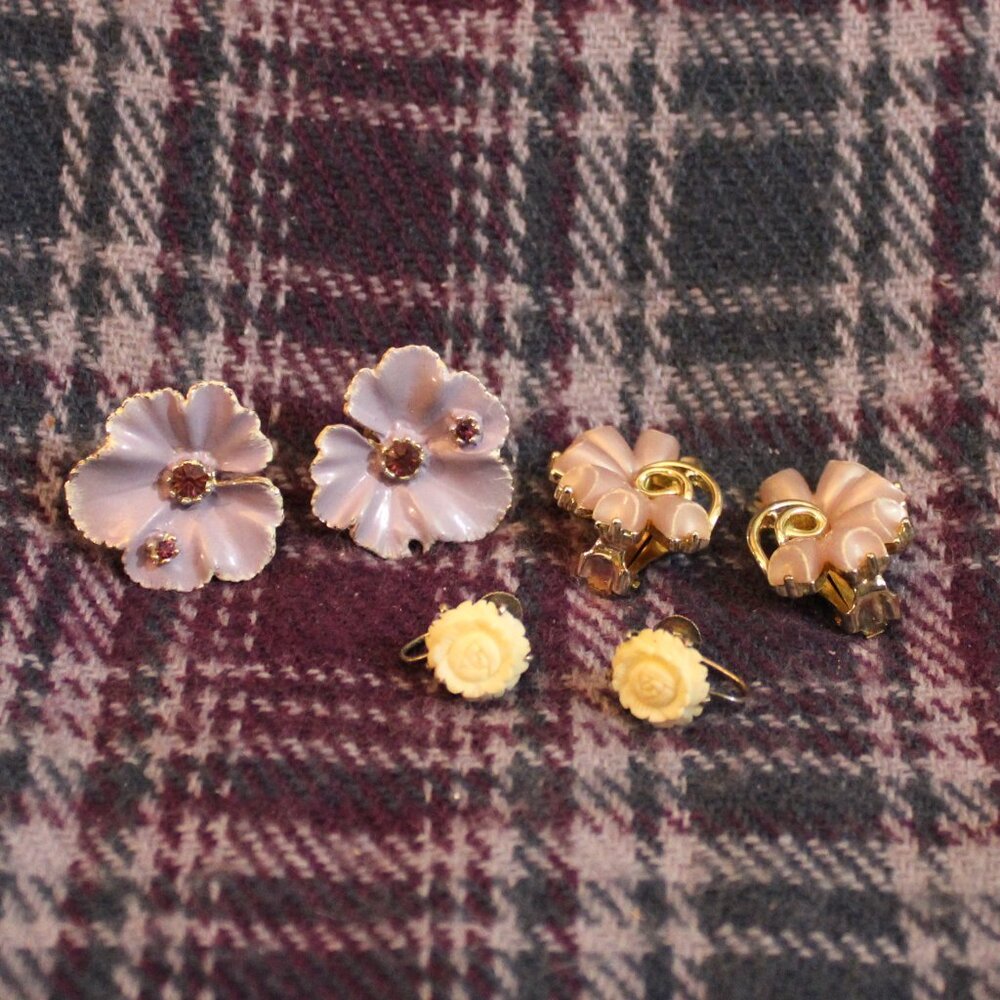 Vintage Purple Thermoset Bogoff, Enamel More Screwback Clip On Earring Lot